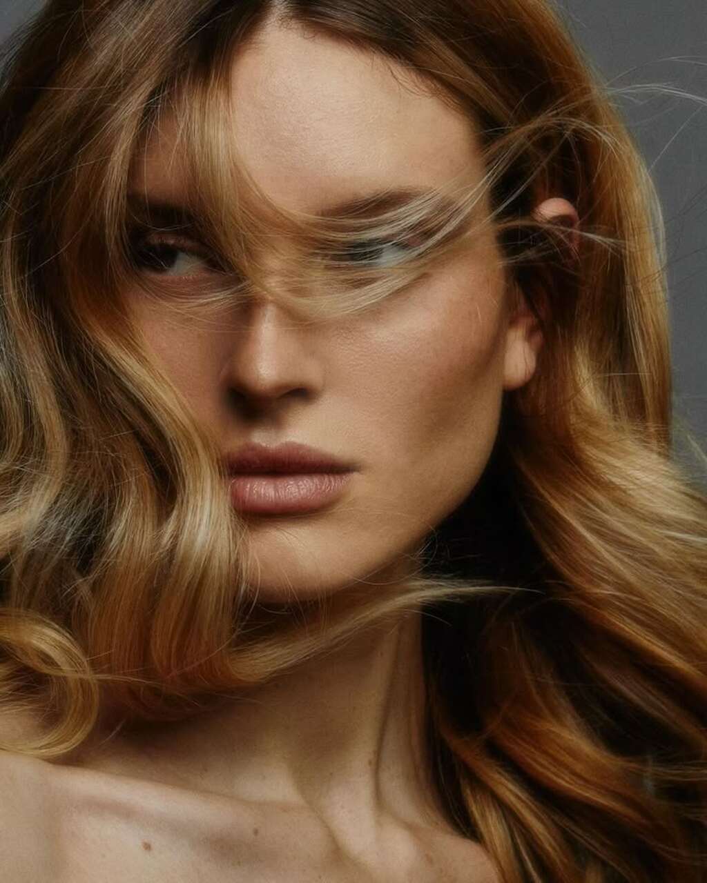 glossy hair