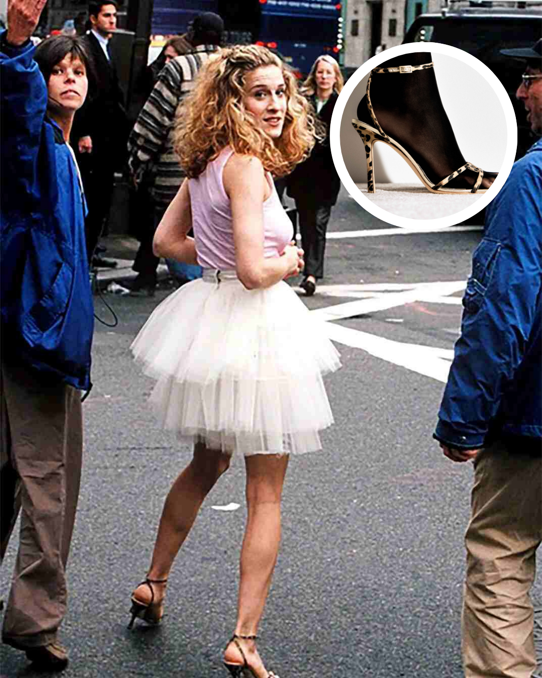 Carrie Bradshaw con un zapato de Jimmy Choo
