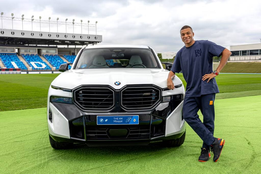 Kylian Mbapp&eacute;, Alexander-Arnold