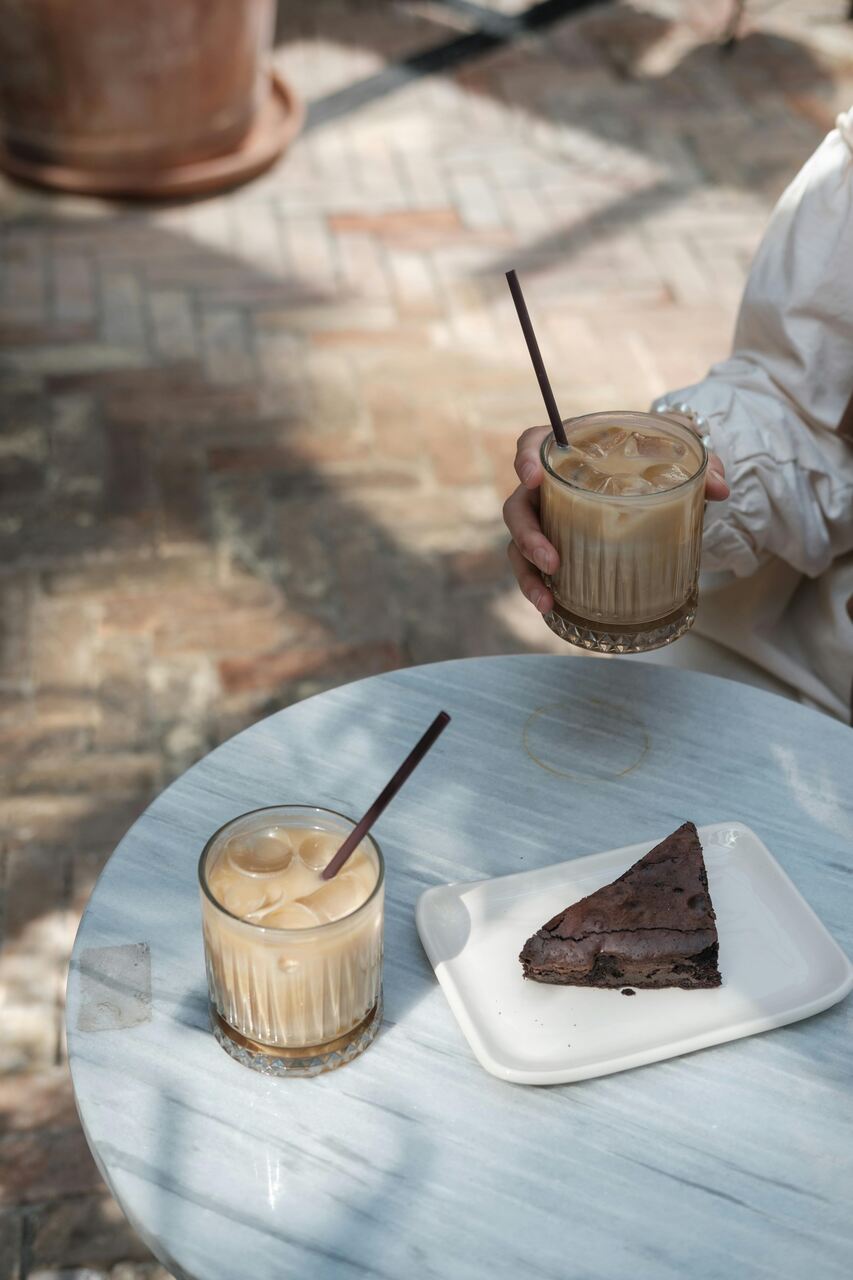 caf&eacute; con hielo
