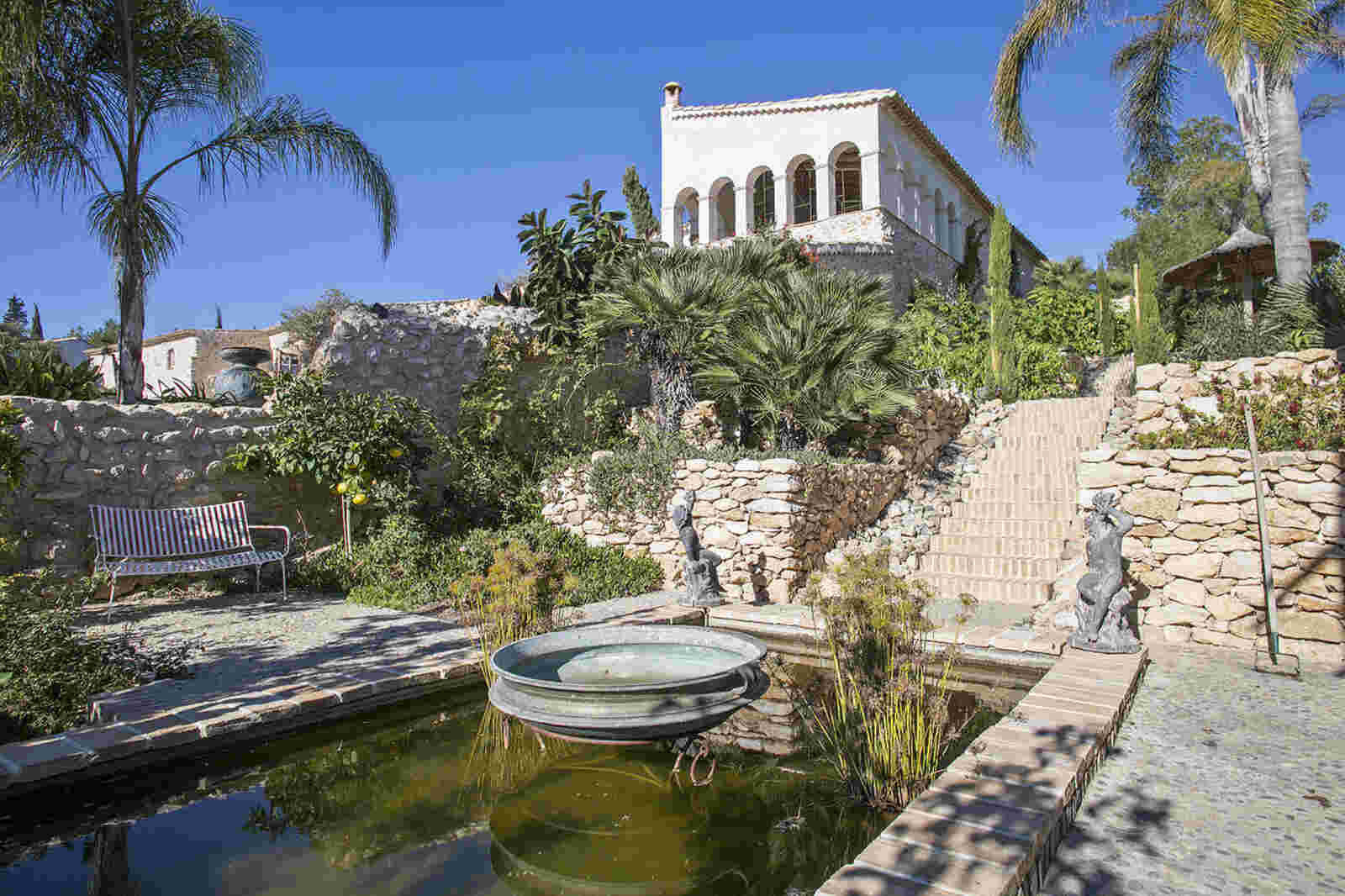 Parte trasera de la villa de Sitges 