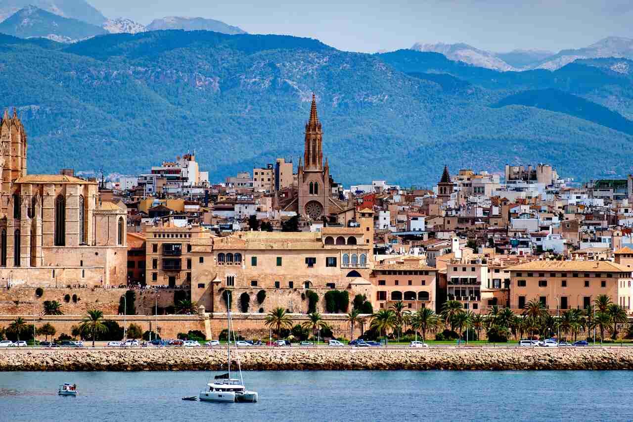 viaje oto&ntilde;o a mallorca