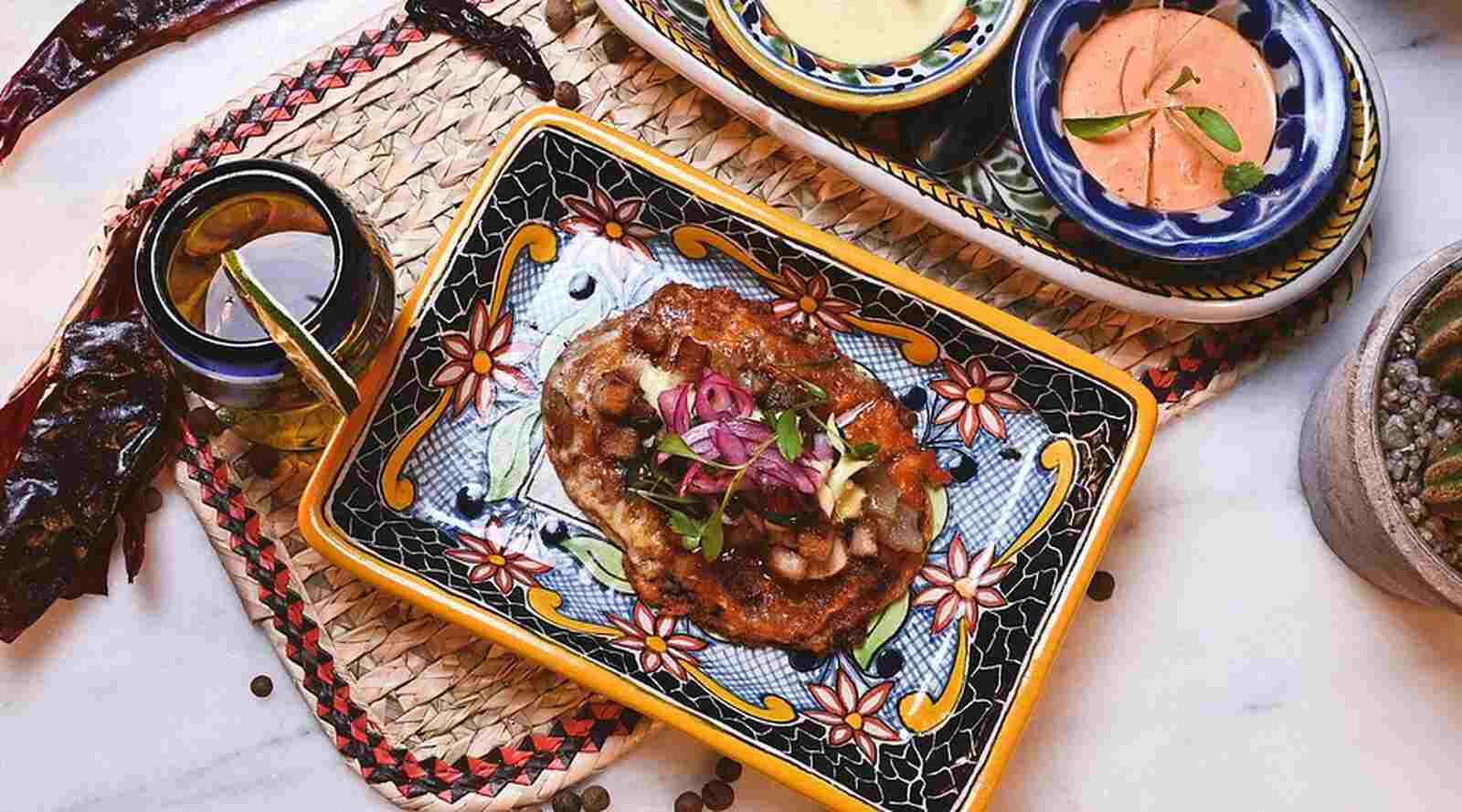 Plato de Frida Kahlo Gastrogaler&iacute;a