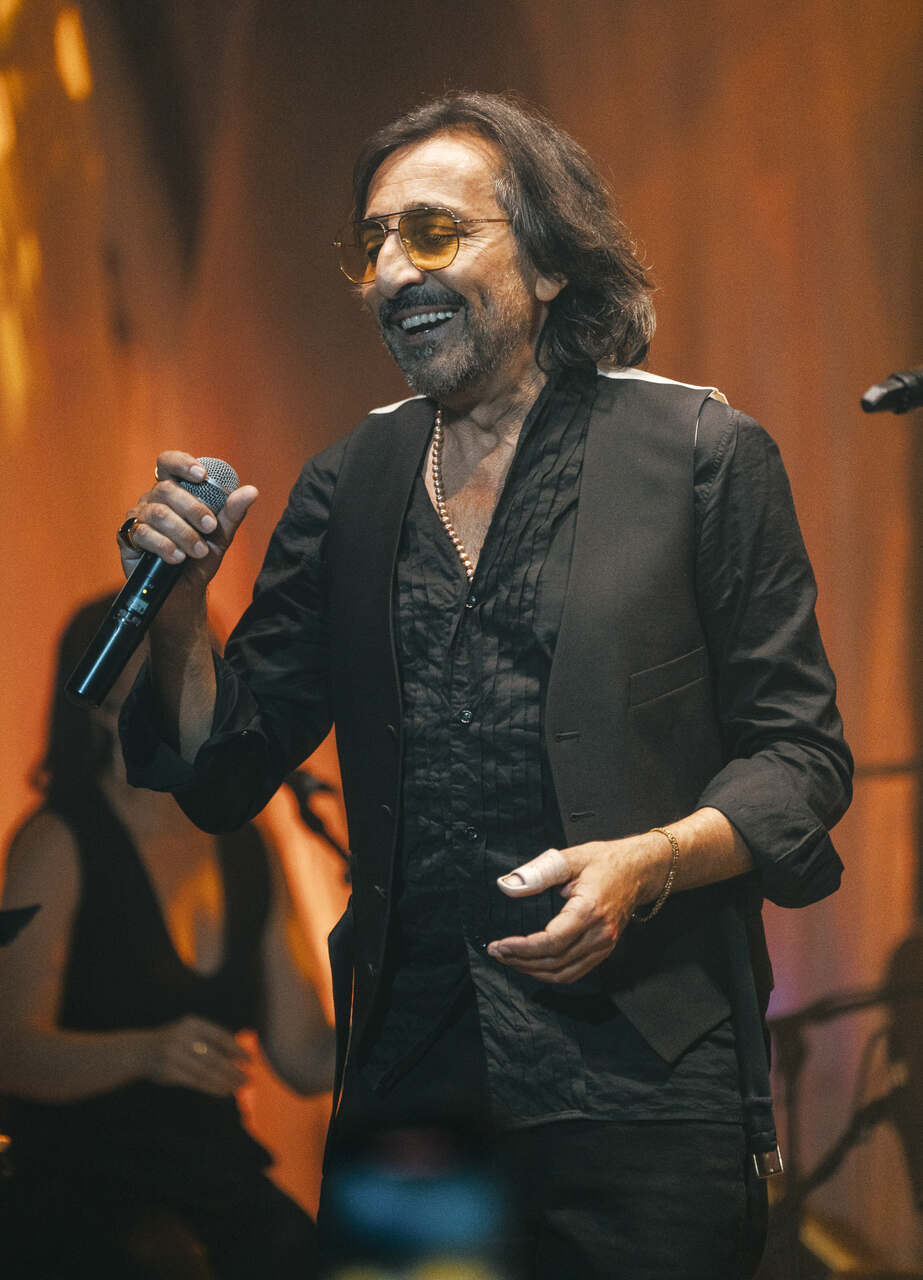 cantante espa&ntilde;ol