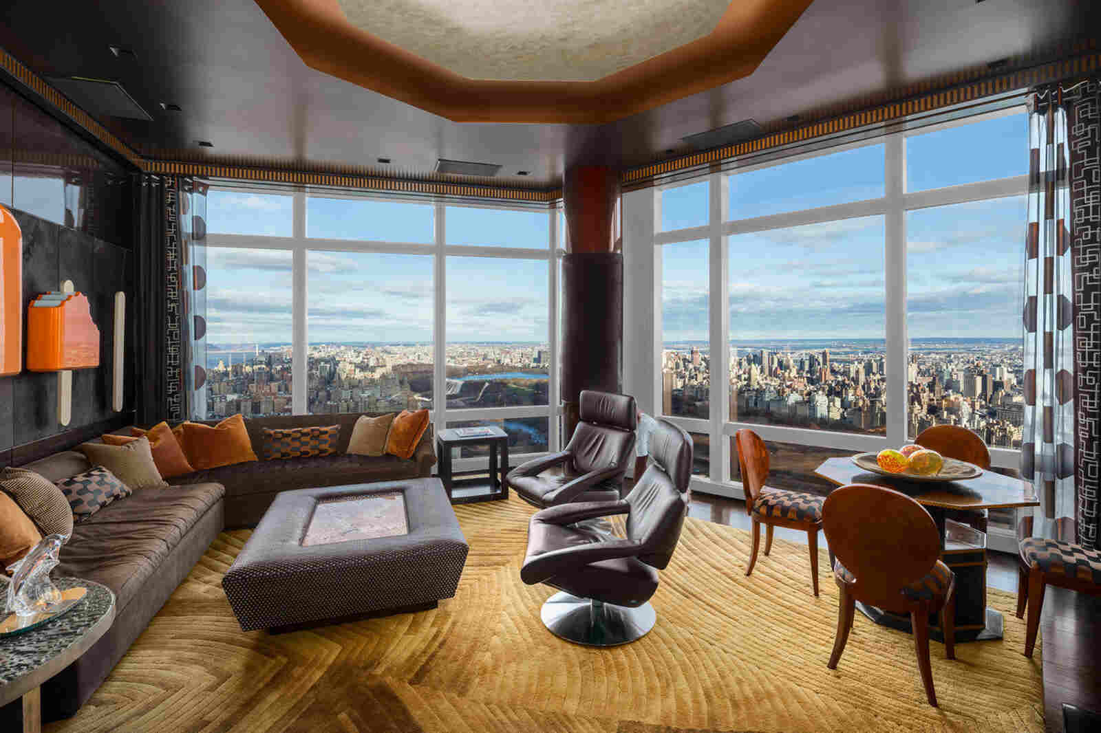 Salón familiar del magnate de la NFL