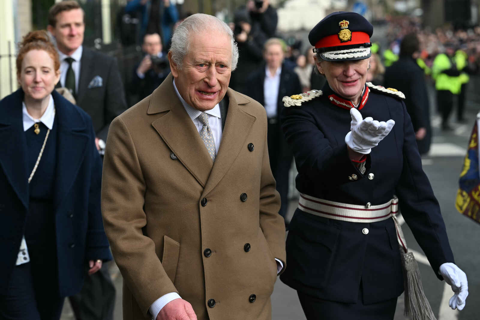 Carlos III paseando