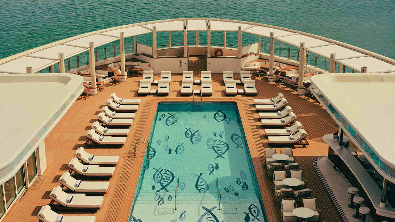 yate four seasons