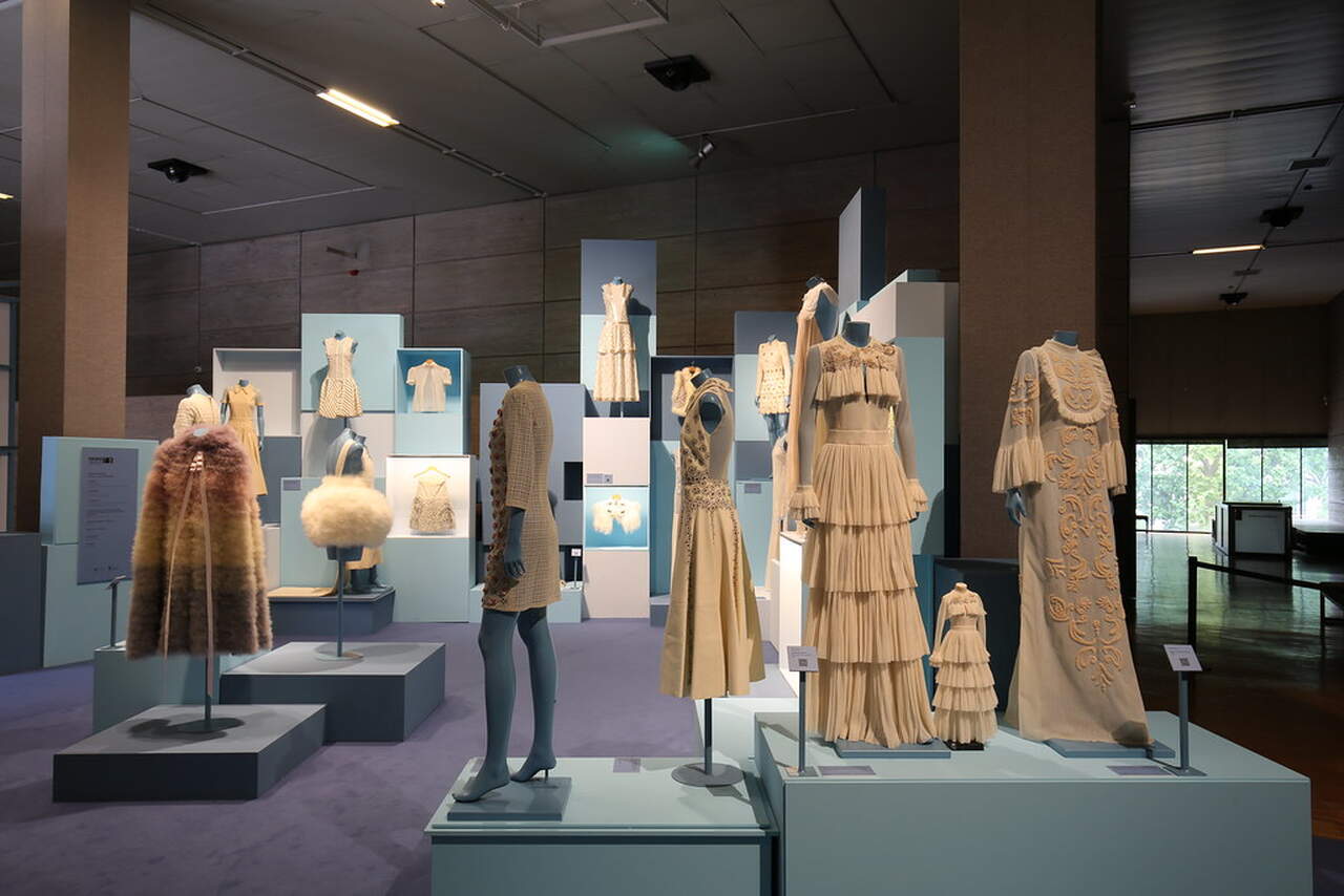 museo del traje exposicion