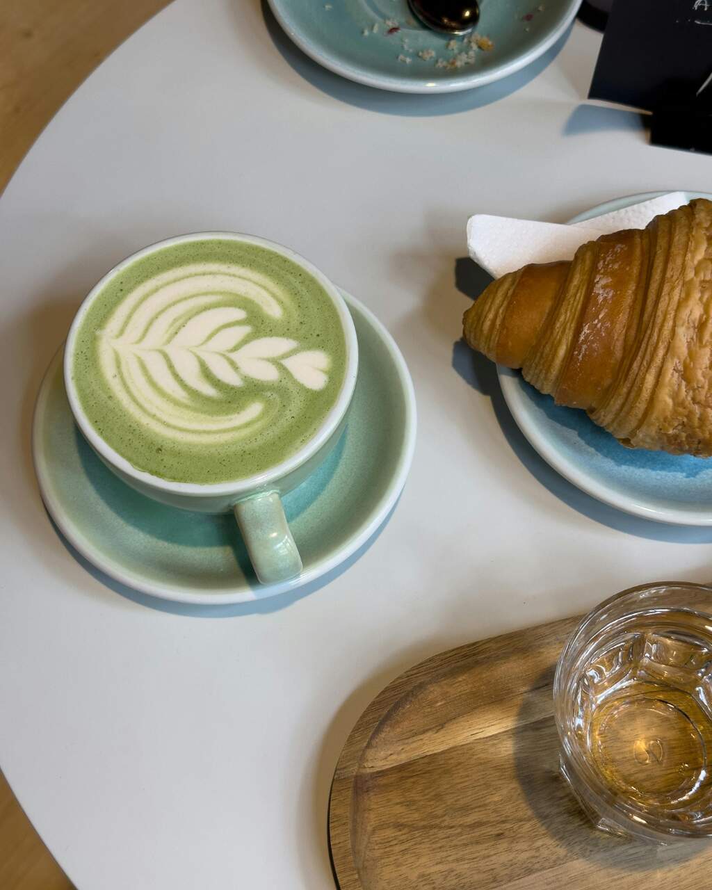 manicura matcha tendencia