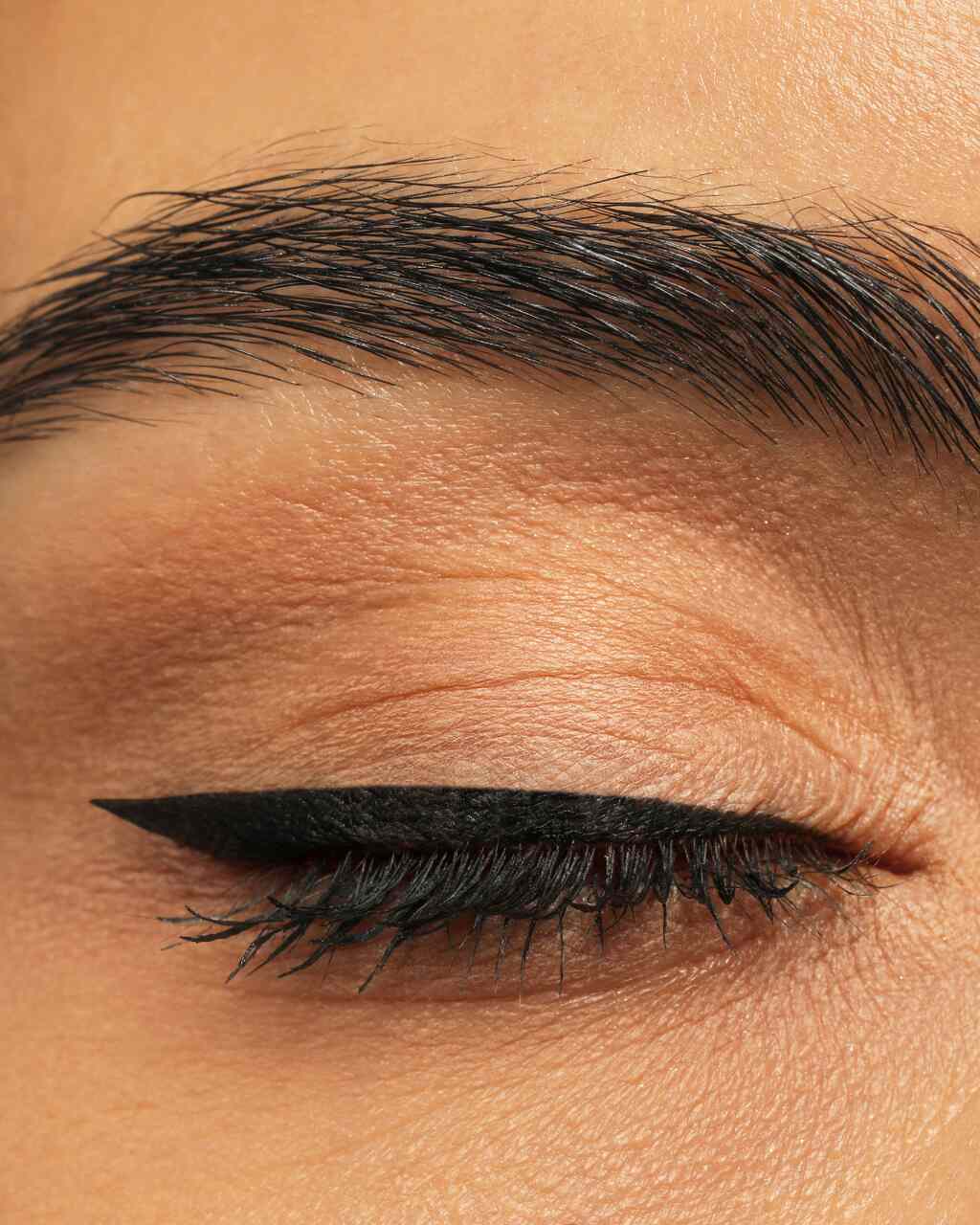 eyeliner negro truco