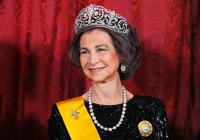 reina sofia tiara flor de Lis
