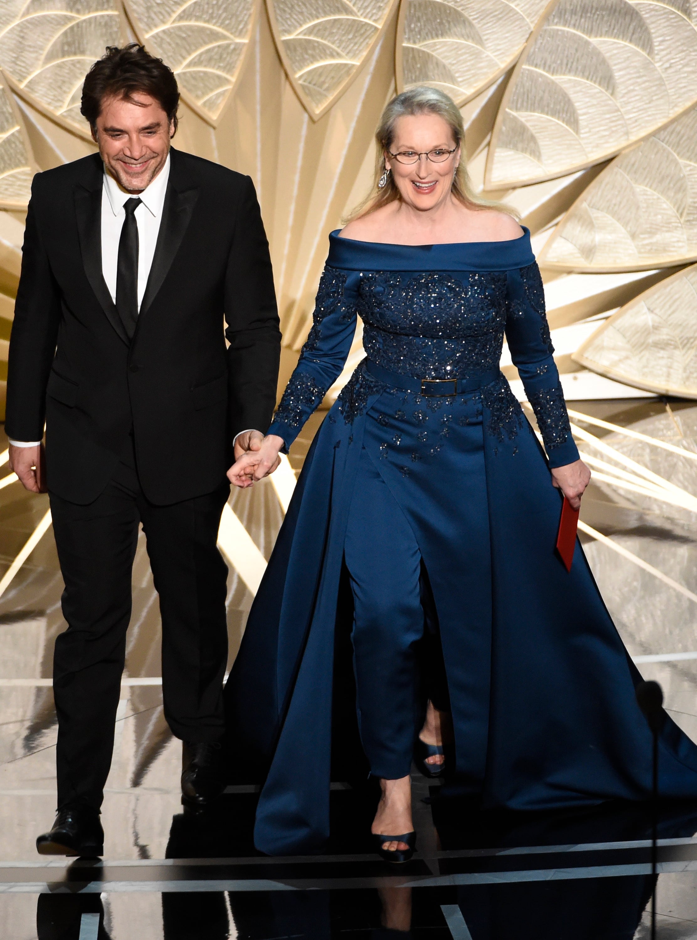 Meryl Streep Oscar 2017 Karl Lagerfeld