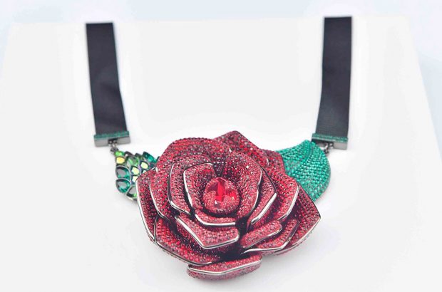 Swarovski crea una colección de joyas inspirada en 'La Bella y la Bestia'