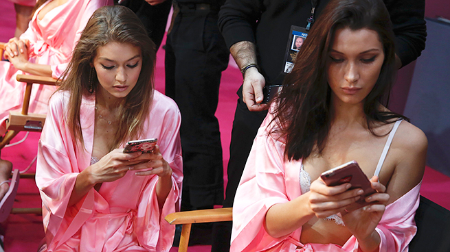 Gigi Hadid Bella Hadid WhatsApp