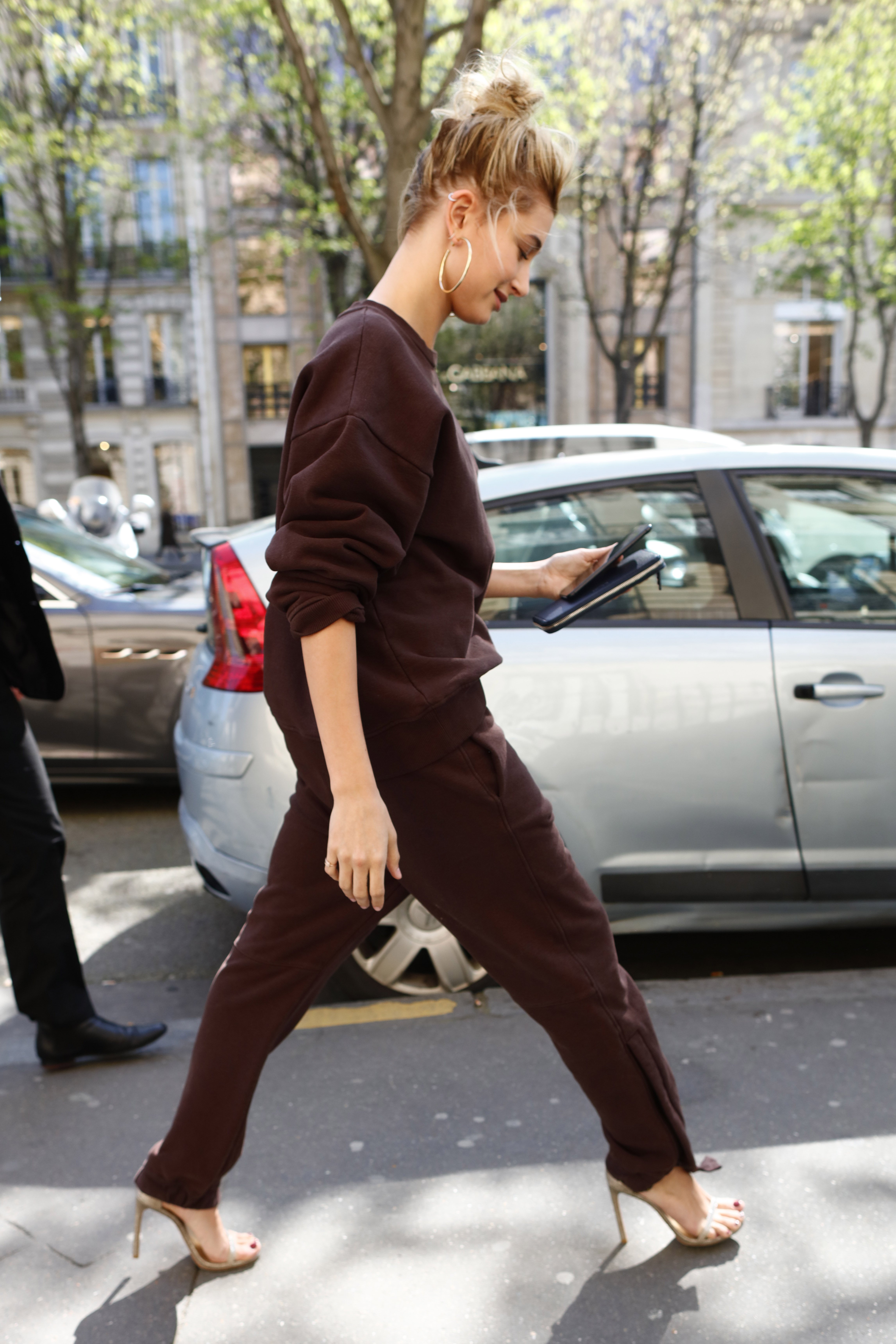 Tendencias Primavera 2017 Sporty Chandal Hailey Baldwin