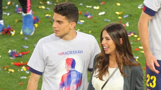 Marc Bartra y Melissa Jim&eacute;nez en una imagen archivo (Gtres)