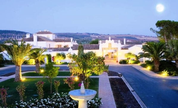 Arcos Garden
