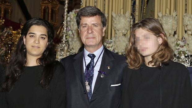 Cayetano Mart&iacute;nez de Irujo, B&aacute;rbara Mirjan y Amina