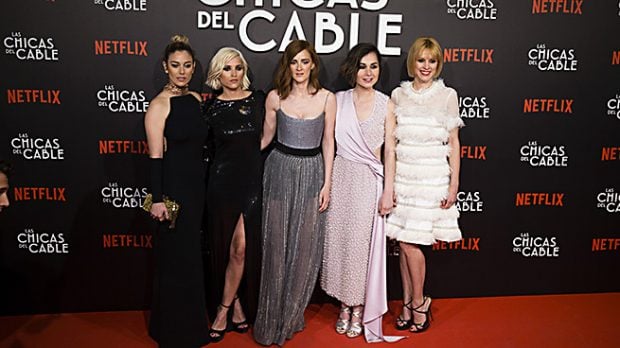 Las actrices Blanca Suárez , Ana Fernández , Ana Polvorosa , Nadia de Santiago y Maggie Civantos durante la presentación de la serie " Las chicas del cable " /Gtres