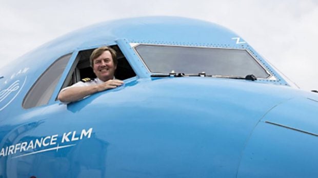 Guillermo de Holanda en el interior del avión /Gtres