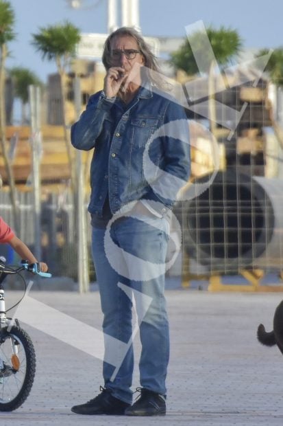 Giorgio Aresu por las calles de Ibiza
