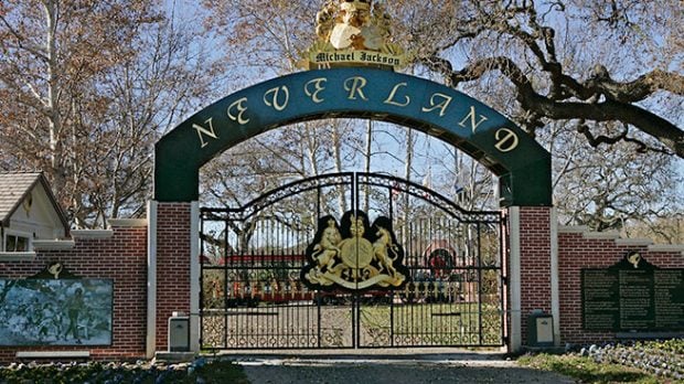 Puerta principal de Neverland