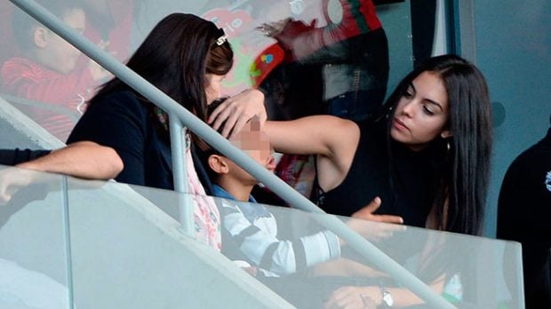 Georgina Rodr&iacute;guez, Dolores Aveiro y Cristiano Ronaldo Jr 