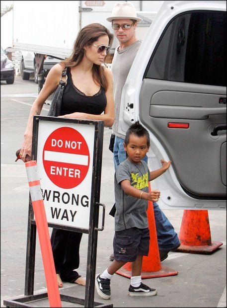 Angelina Jolie con su hijo Maddox