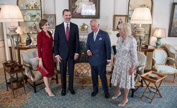 Los Reyes, el príncipe de Gales y Camilla Parker