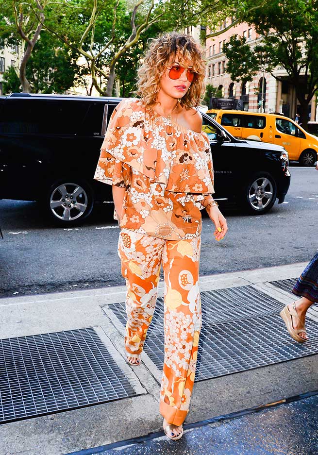Jennifer López Rita Ora Looks