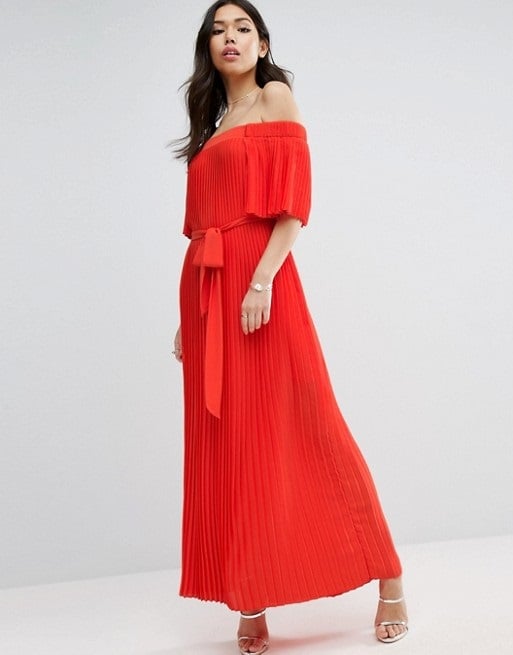 Vestido largo plisado con escote bardot. / Asos