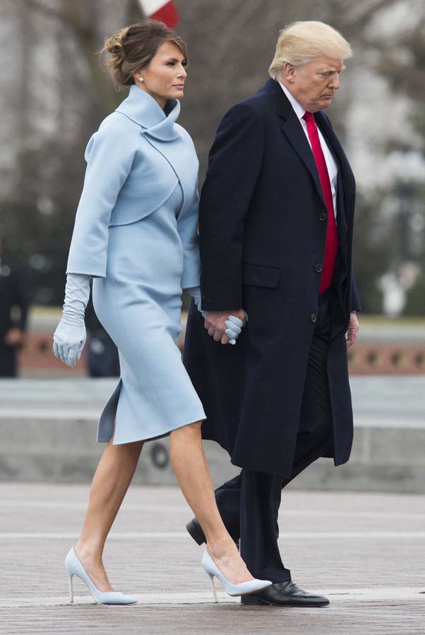 Melania en la toma de posesi&oacute;n del Presidente con un dise&ntilde;o de Ralph Lauren / Gtres