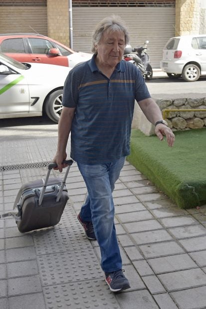 Hermano de Angel Nieto a su llegada al hospital / Gtres