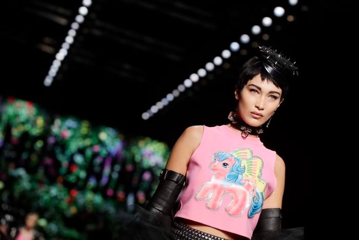 Moschino Gigi Hadid Milan Fashion Week