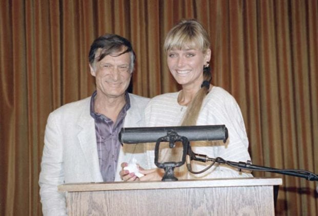 Hugh Hefner y su mujer Kimberly Conrad en 1988 / Gtres