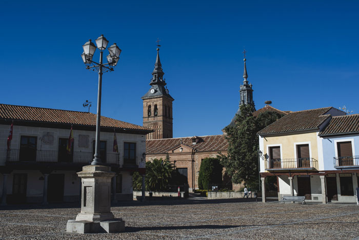 La Plaza de Segovia y la iglesia de Nuestra Señora de la Asunción de Navalcarnero / Gtres