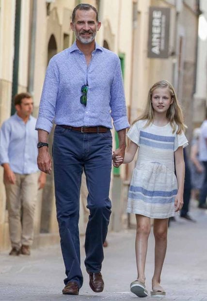 Don Felipe con su hija Leonor