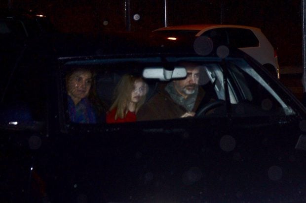 Los Reyes a su llegada a casa de Jesús Ortiz / Gtres
