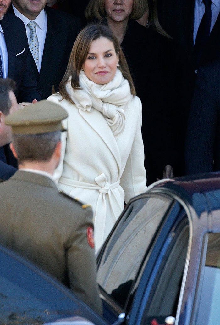 Letizia abrigo blanco