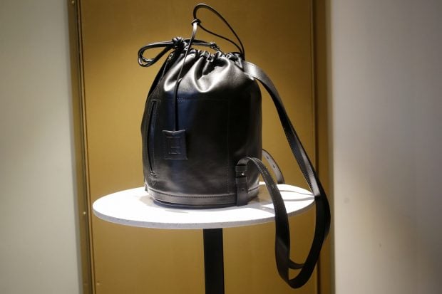 La mochila 'Capitol' en su versi&oacute;n femenina / Gtres