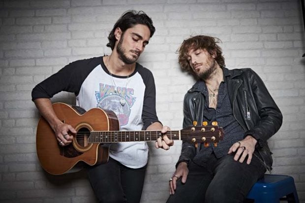 Los cantantes Adri&aacute;n Roma y Juan Fern&aacute;ndez del grupo Marlon