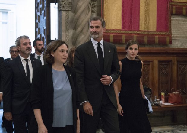 Don Felipe y doña Letizia el pasado año en Barcelona / Gtres