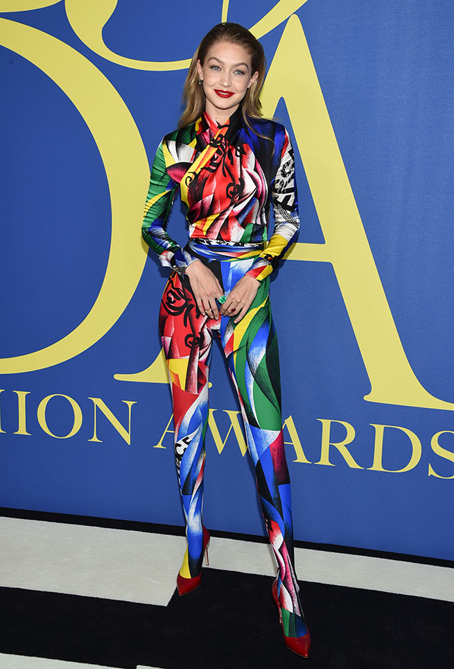 gigi hadid versace