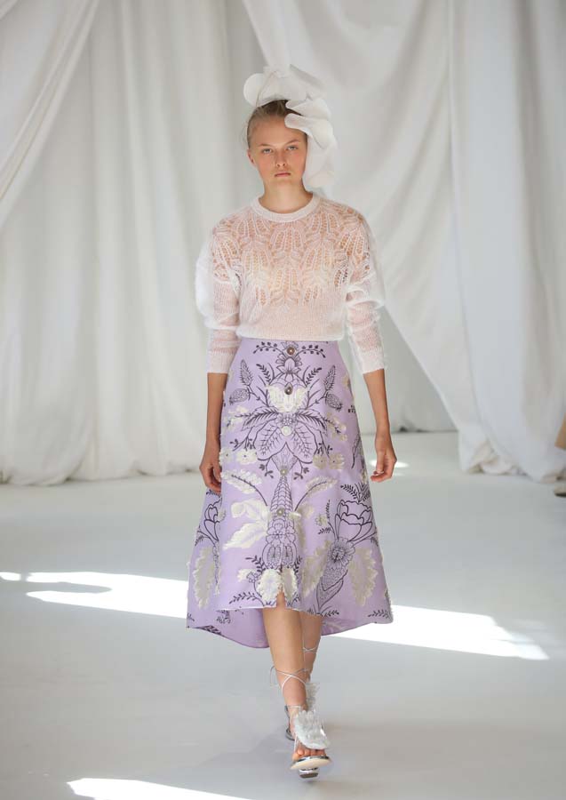 Est&eacute;tica on&iacute;rica en el desfile Primavera/Verano 2019 DelPozo