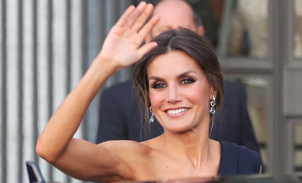 Doña Letizia a su llegada al Real / Gtres