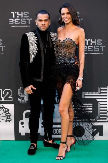 Dani Alves y Joana Sanz en los premios The Best 2018