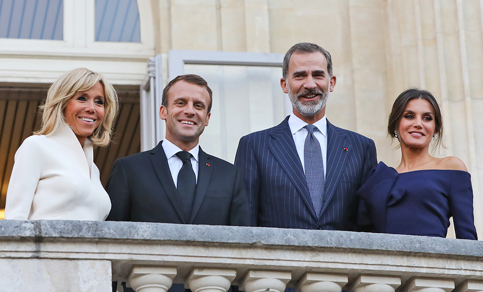 Los Reyes y los Macron en el Grand Palais / Gtres