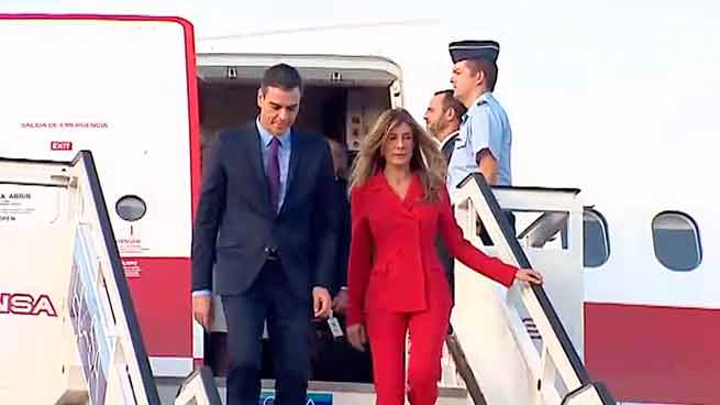 Bego&ntilde;a G&oacute;mez y Pedro S&aacute;nchez 