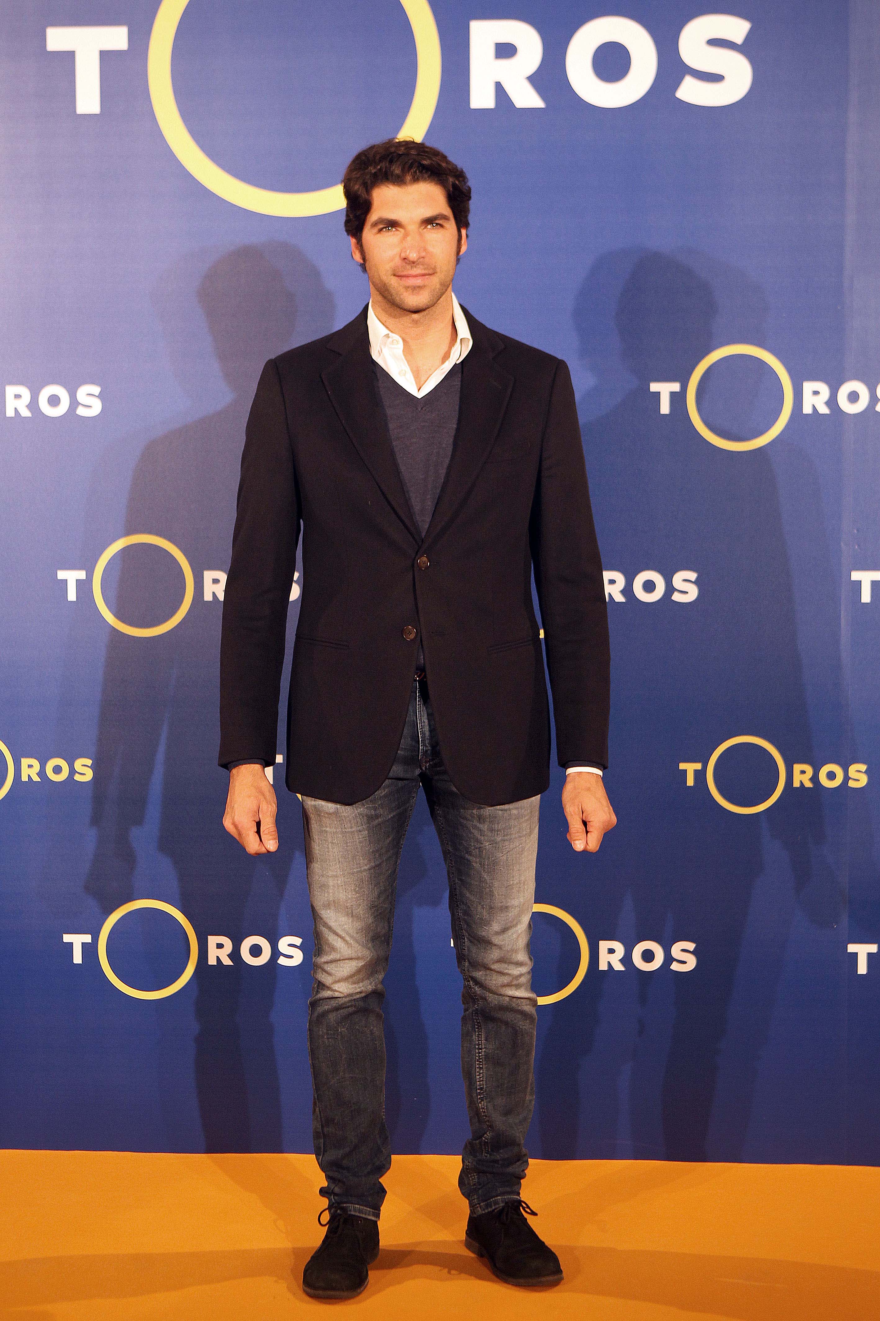 cayetano rivera estilo