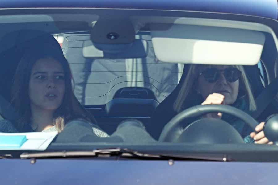 Eugenia Mart&iacute;nez de Irujo junto a su hija Cayetana Rivera 